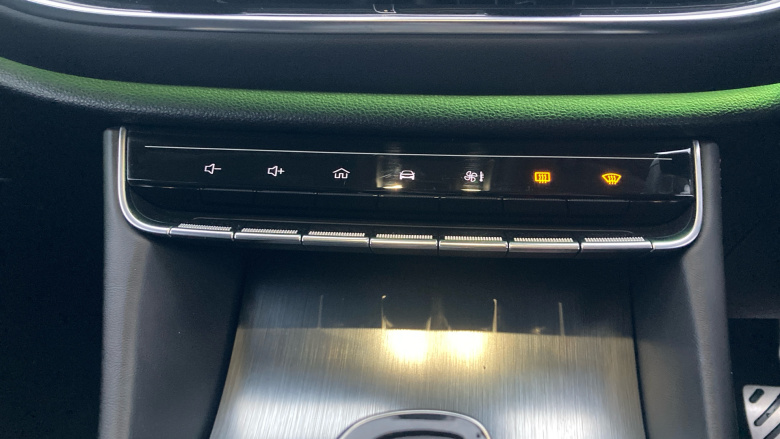 MG Hs 1.5 T-GDI Exclusive 5dr DCT Petrol Hatchback